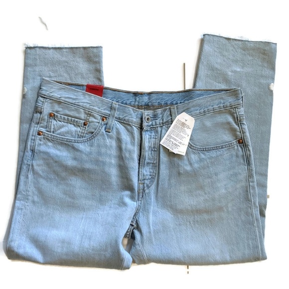 NWT Levi's 501 Taper Raw Hem Embroidered Jean sz32 - Picture 7 of 7